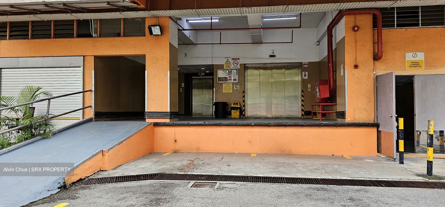 Goldpine Industrial Building (D13), Warehouse #450643111